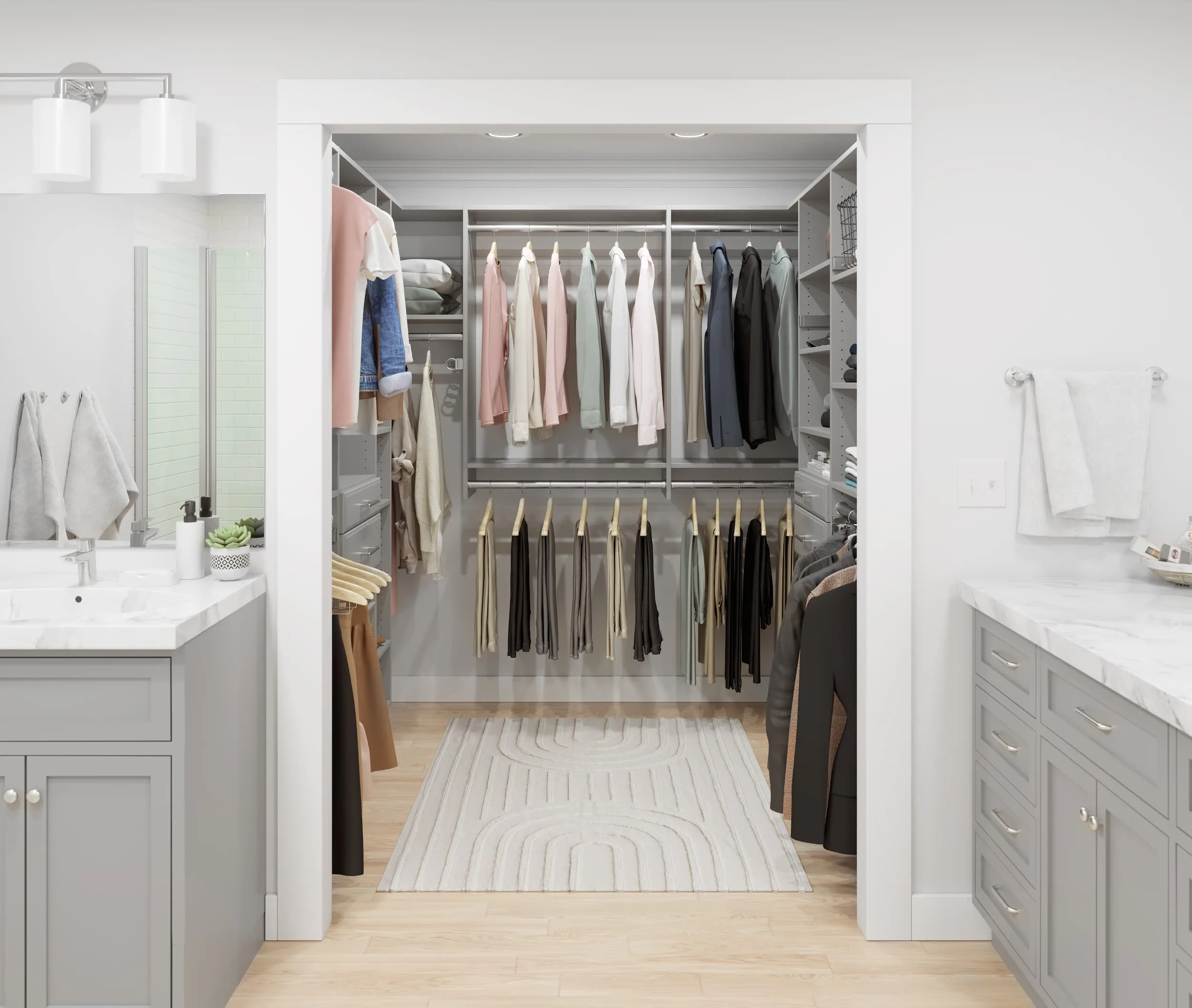 Walk-In Through Master Bath